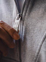 グレー スタンドカラー ハーフジップ スウェット