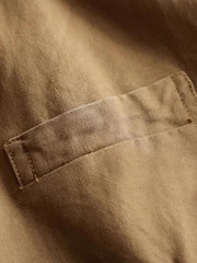 製品画像: アメリカンヴィンテージコットンジャケットの正面全体画像。
詳細画像: フィットシルエットとウォッシュ加工による自然な風合いのディテールクローズアップ。