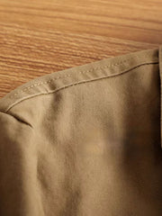 製品画像: アメリカンヴィンテージコットンジャケットの正面全体画像。
詳細画像: フィットシルエットとウォッシュ加工による自然な風合いのディテールクローズアップ。