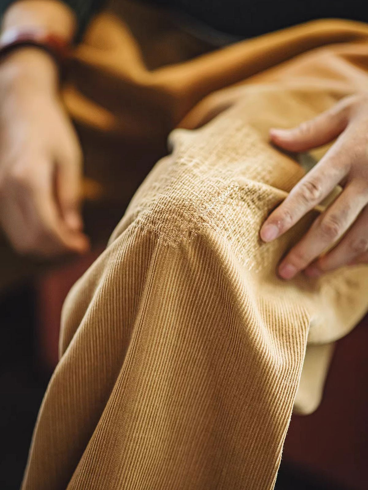 パッチと刺繍のディテール