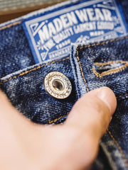 ヒゲ加工 デニムパンツ