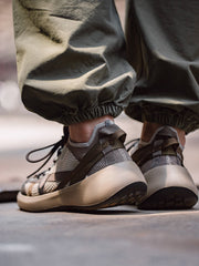 軽量 チャンキー スニーカー