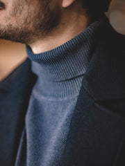 ハイネック ニットセーター