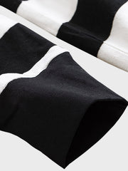 黒と白の横 ストライプ 長袖Tシャツ