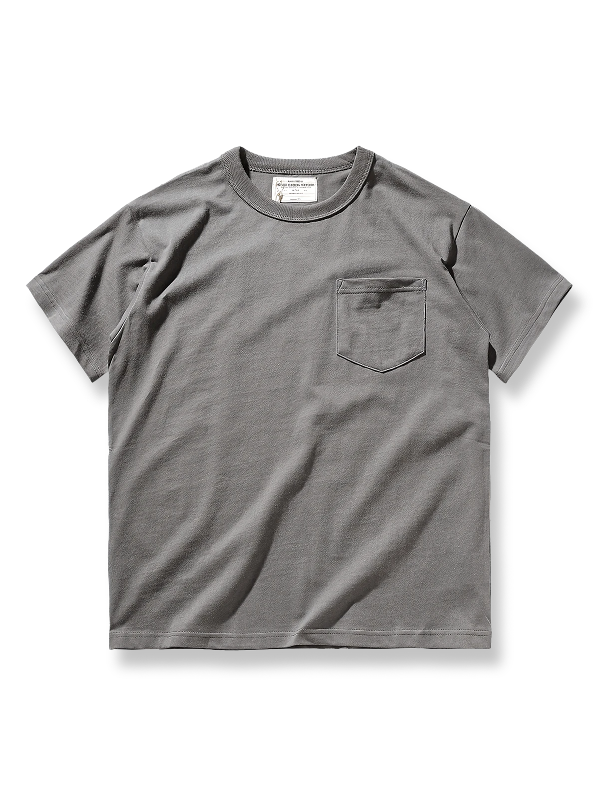 7色展開のポケット付きリブ編みクルーネック半袖Tシャツ。