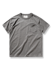 7色展開のポケット付きリブ編みクルーネック半袖Tシャツ。