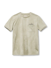 ウォッシュグリーンのポケットTシャツ、身頃の焼き抜き加工の穴と胸の英字プリント
