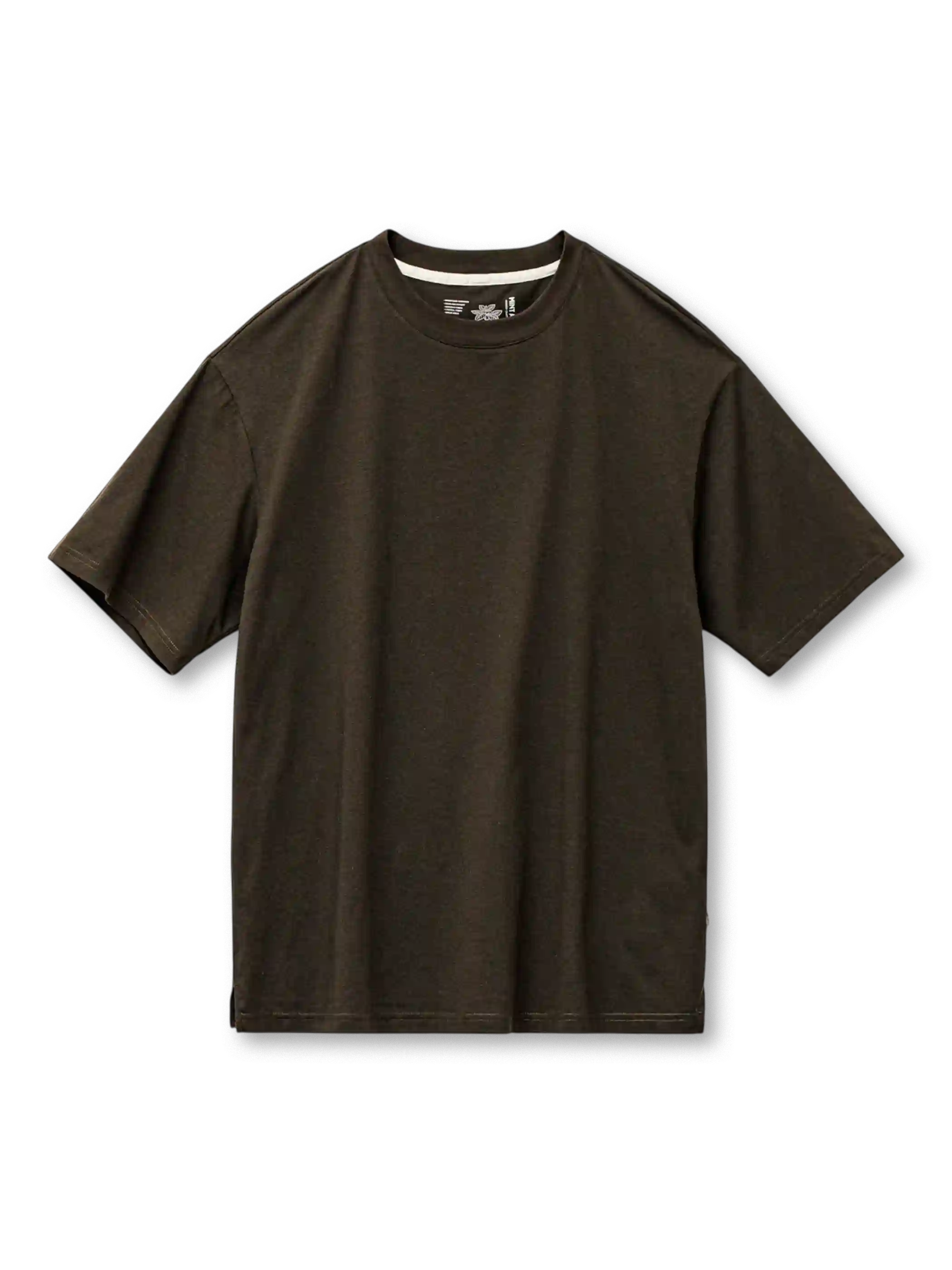チャコールの無地クルーネックTシャツ、ドロップショルダーのゆったりとしたシルエット