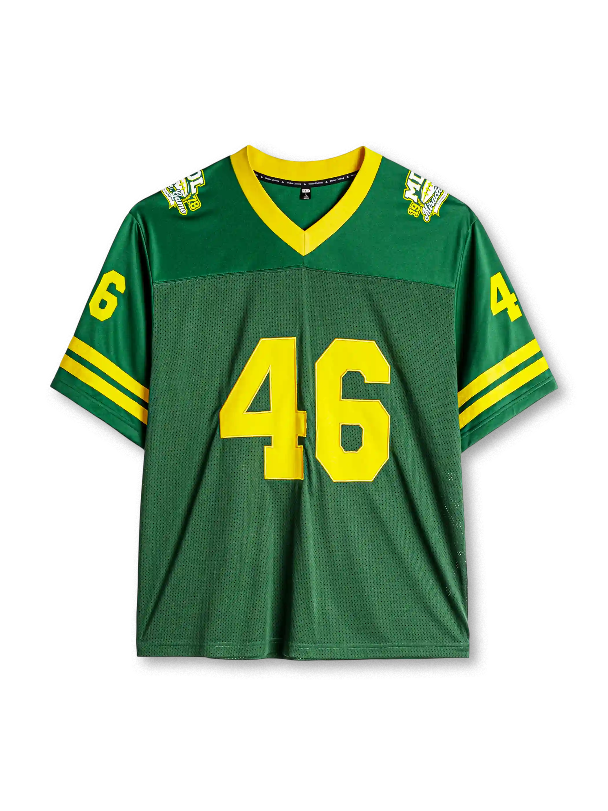 ライトグレーのメッシュフットボールTシャツ、胸と肩の46の数字と水色のVネック、袖のライン