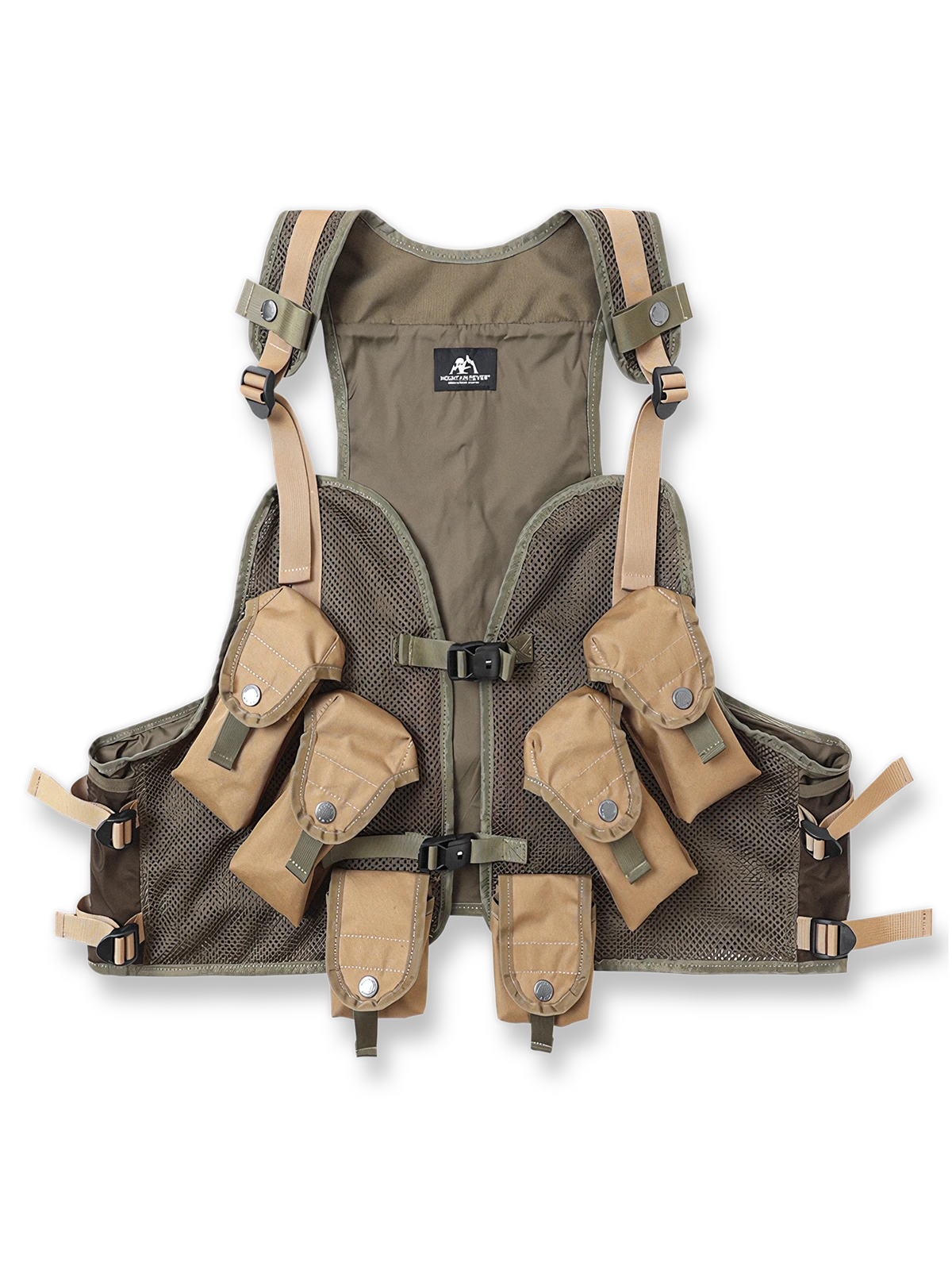 リサイクル素材と調節機能を備えたタクティカルベスト