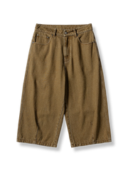 七分丈のワイドストレートコットンパンツ(レトロ風)。