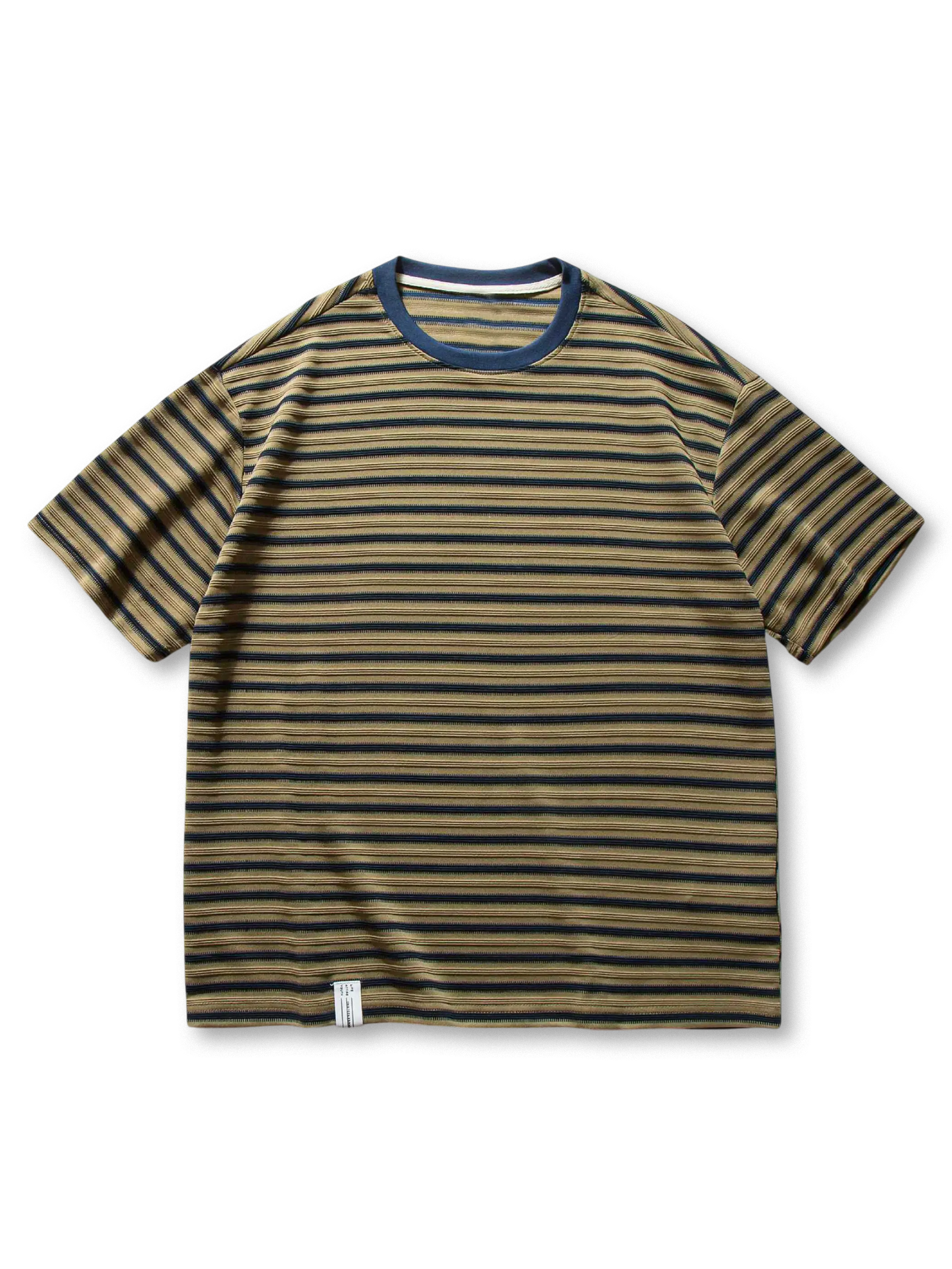 多色ボーダーとリラックスフィットが特徴のレトロストライプボクシーTシャツ