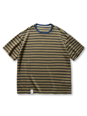 多色ボーダーとリラックスフィットが特徴のレトロストライプボクシーTシャツ