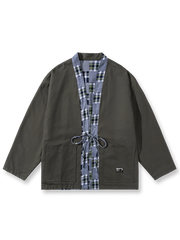 クラシックなチェック柄と無地のリバーシブル仕様、ドローコード付きで快適な着心地のコットンはんてんジャケット