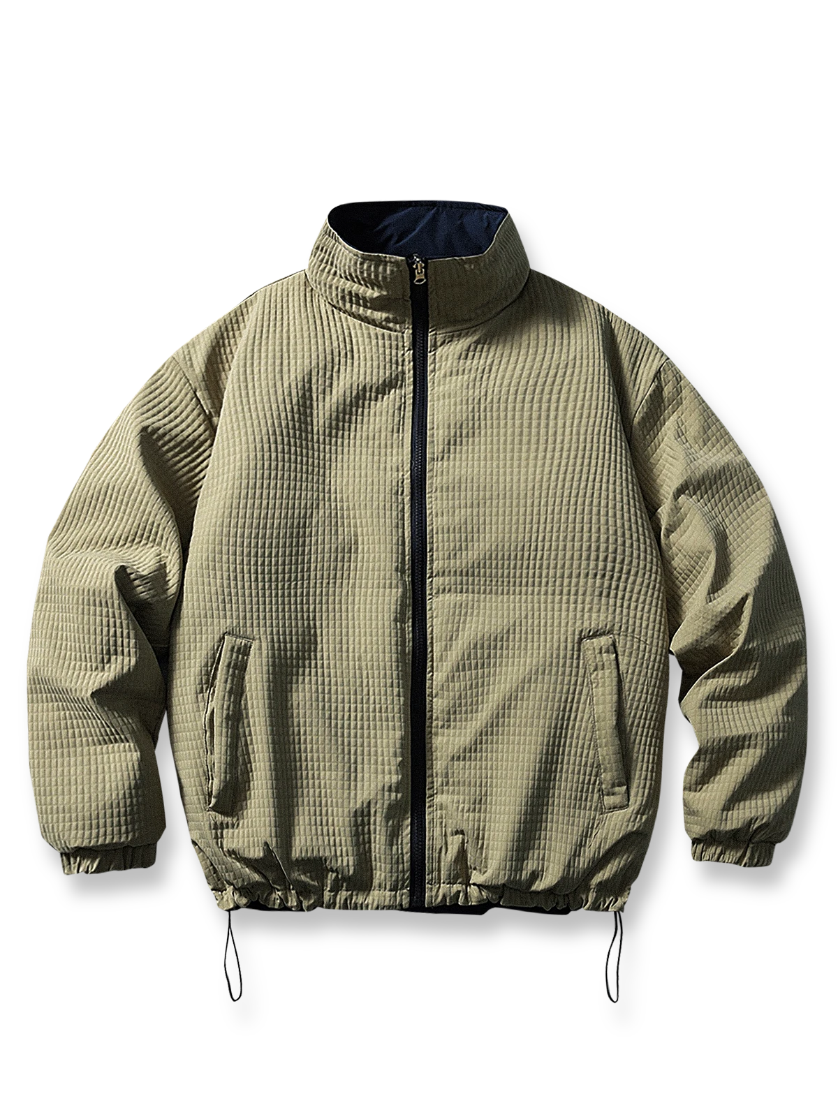 カーキとネイビーのリバーシブルダウンジャケット。90%ホワイトダックダウンと調節ドローコード、実用ポケット付き。