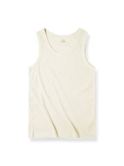 リブ編みとスリムフィットが特徴のコットンタンクトップ