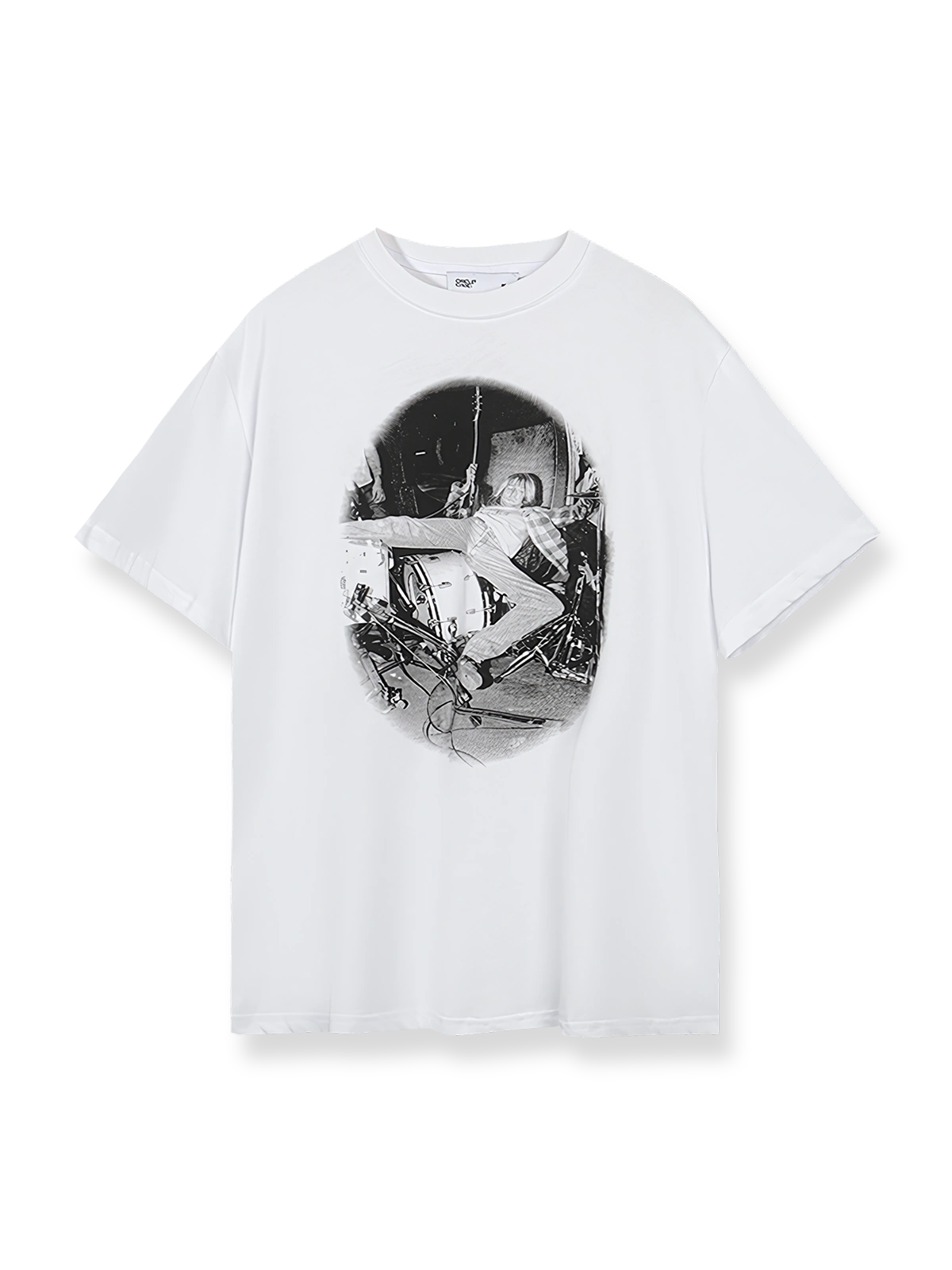 カート・コバーンのロックプリントが映えるクラシックTシャツ