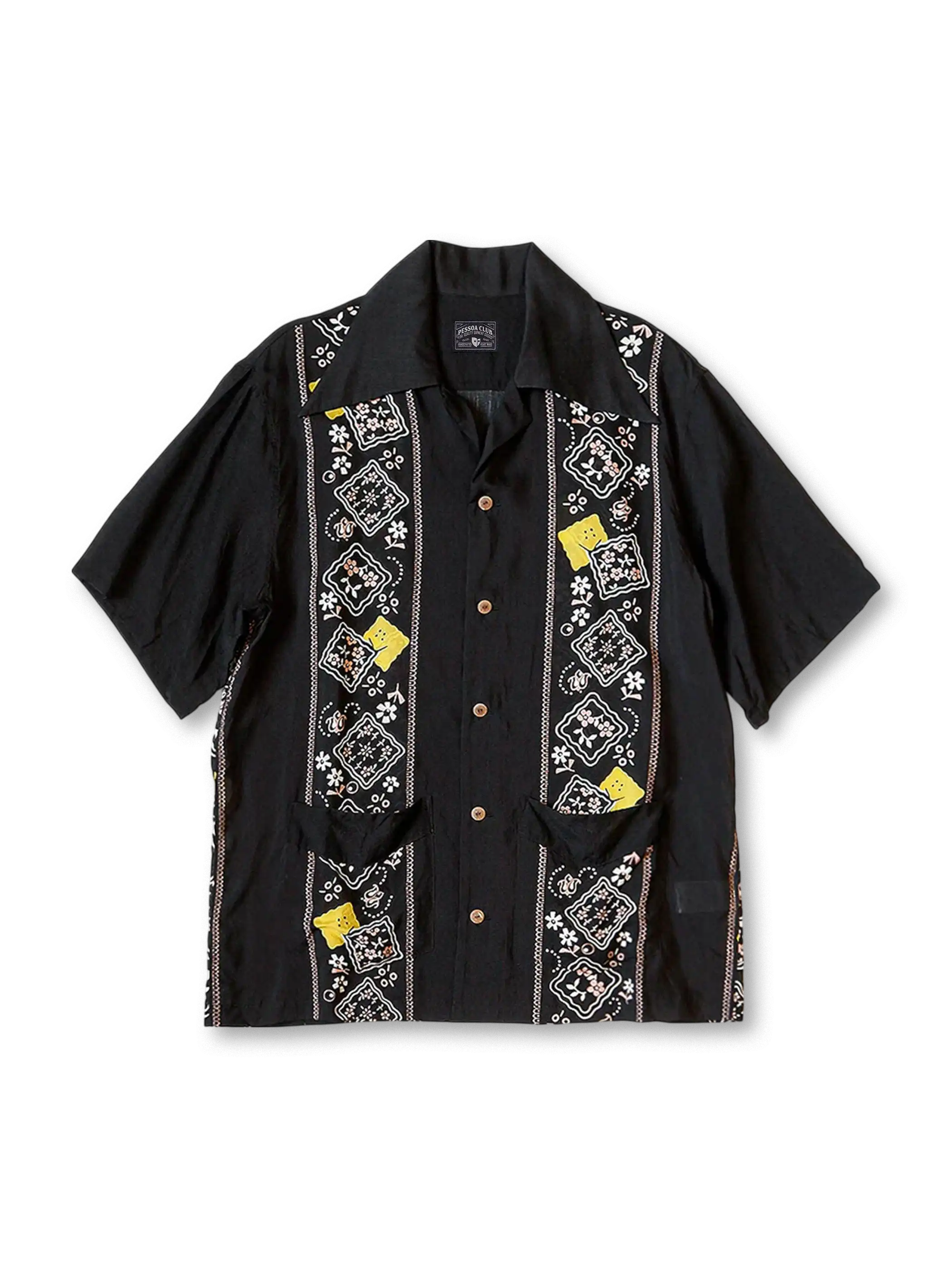 桜とスマイルクッキーのレトロプリントが映えるリヨセルキューバカラーシャツ