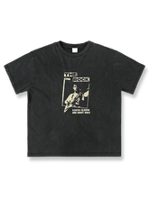 サンドウォッシュヴィンテージロックプリント半袖Tシャツ。