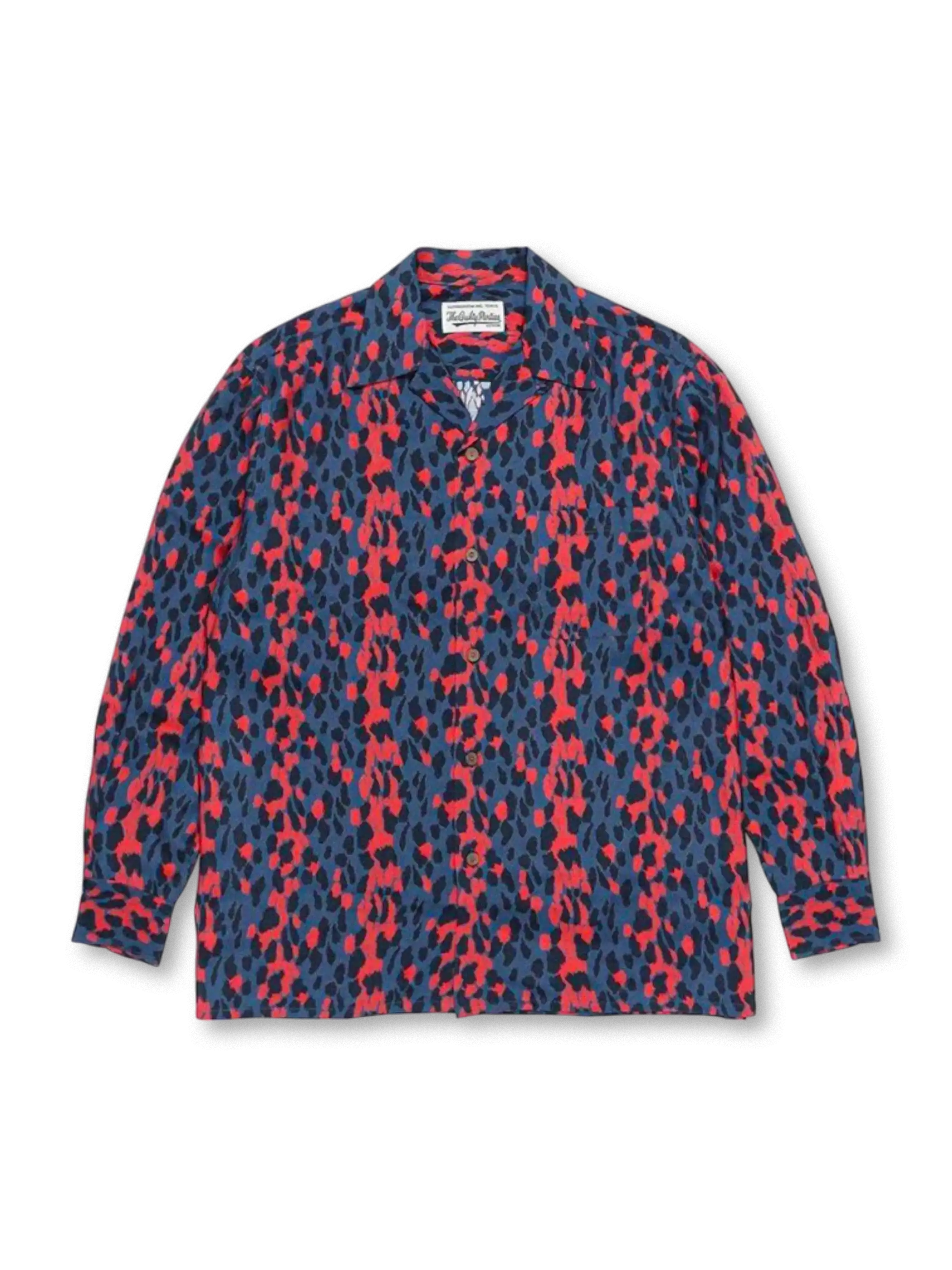 パイソン柄とシルク混素材が特徴のキューバカラーロングスリーブシャツ