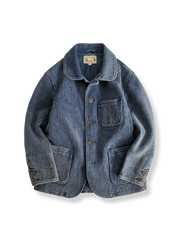 シングルブレストのノッチドラペルテーラードジャケット。