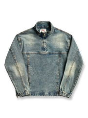 ウォッシュ加工が映えるスタンドカラーのデニムプルオーバージャケット