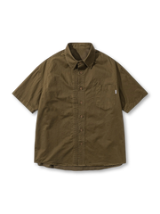 ヴィンテージミリタリー風圧線加工とリラックスフィットが特徴のルーズシャツ