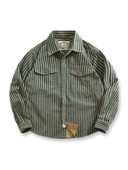 ウォッシュ加工が映えるストライプ柄ワークシャツ。