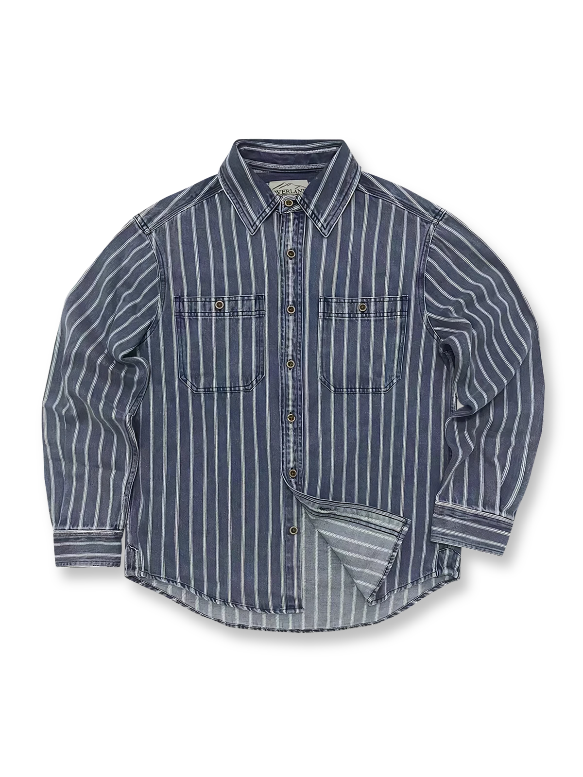 ストライプ柄とウォッシュ加工が映える重厚デニムシャツ。