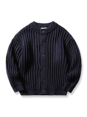 ストライプ編みが映える秋冬向けニットカーディガン