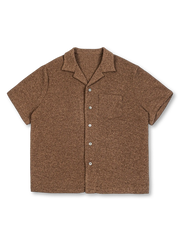 ブークレニット風の立体感と開襟デザインが特徴の夏向けテクスチャードシャツ