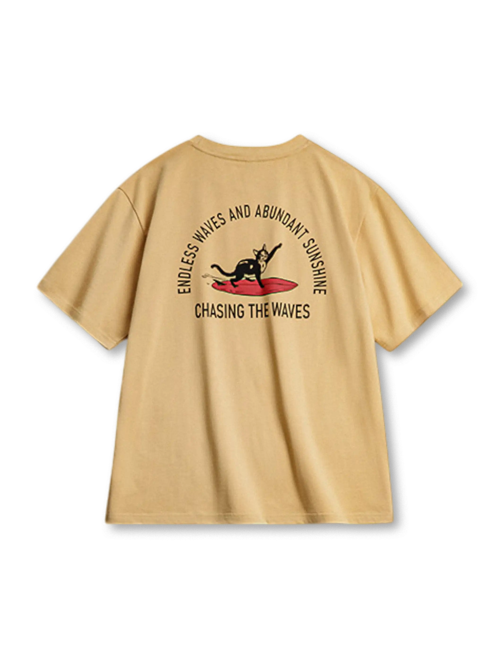 黒猫と赤サーフボードの発泡プリントが特徴のサーフスタイルTシャツ