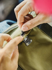 ツインポケットタクティカルメッシュショルダーバッグ