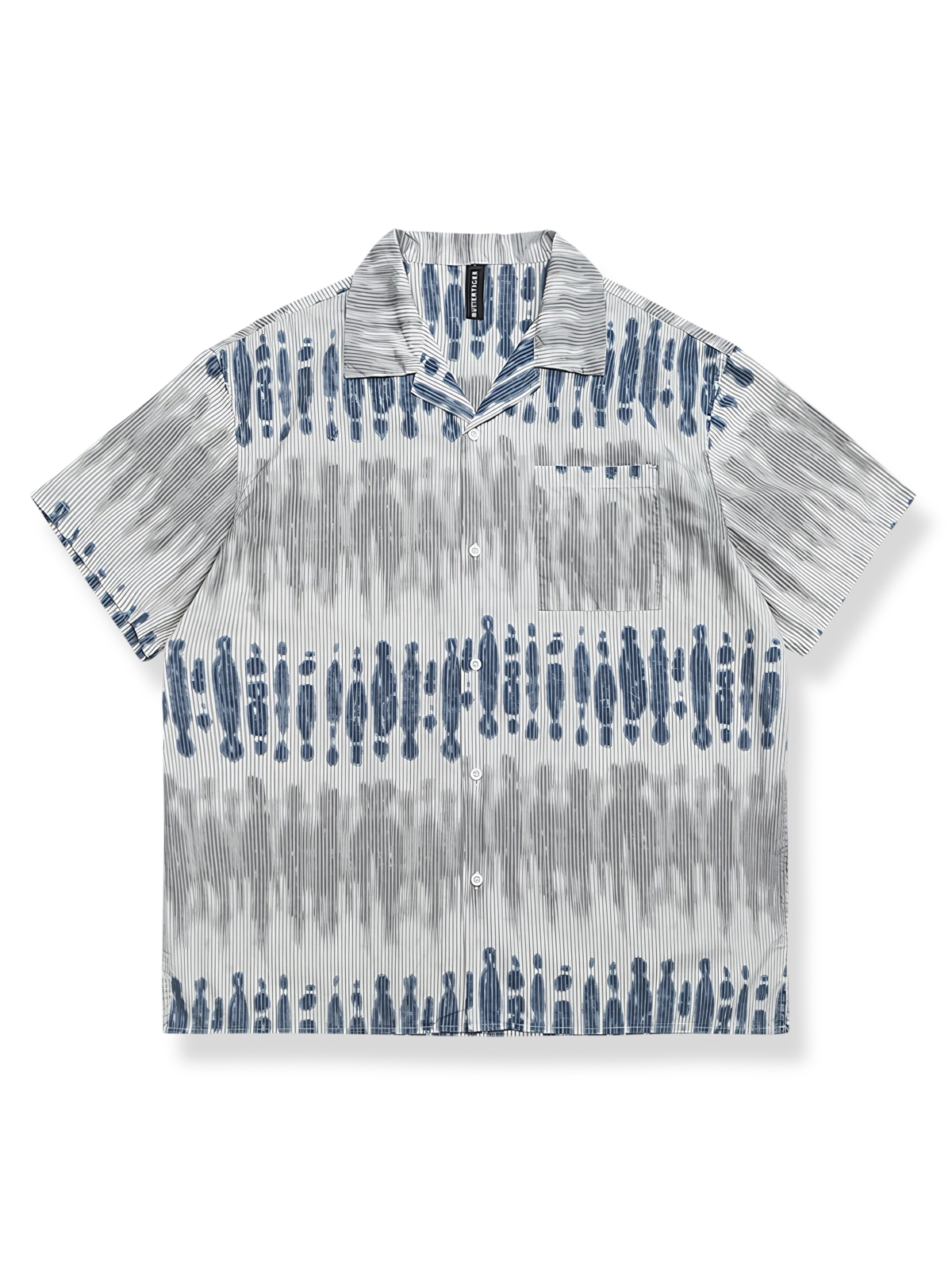 手作業のタイダイパターンが鮮やかなリラックスフィット半袖ハワイアンシャツ。