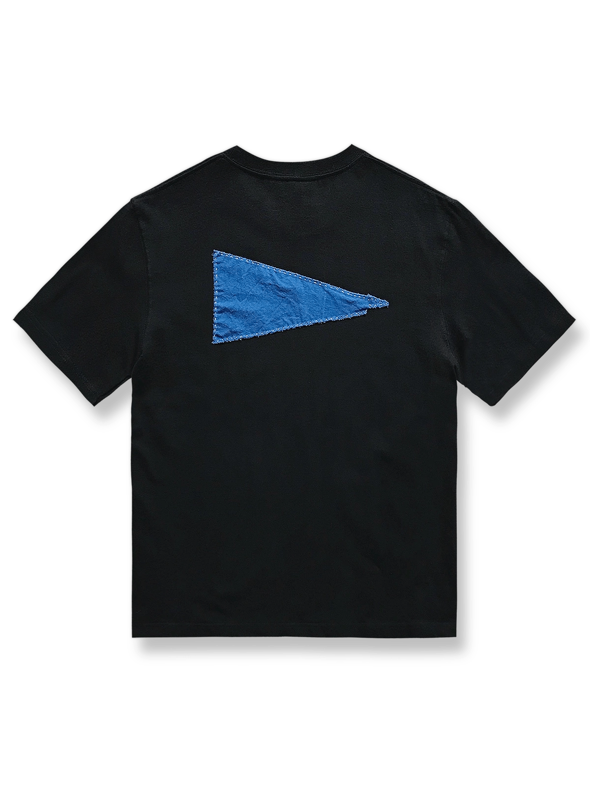 藍染古布三角旗クルーネック半袖Tシャツの正面展示
