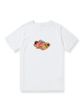製品画像: サーモン寿司刺身プリントTシャツ全体