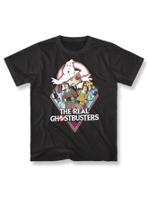 『ゴーストバスターズ』カートゥーンプリントTシャツの正面画像。ゴーストバスターズのメンバーと幽霊キャラクター
