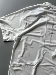 スポーツシャツのディテール