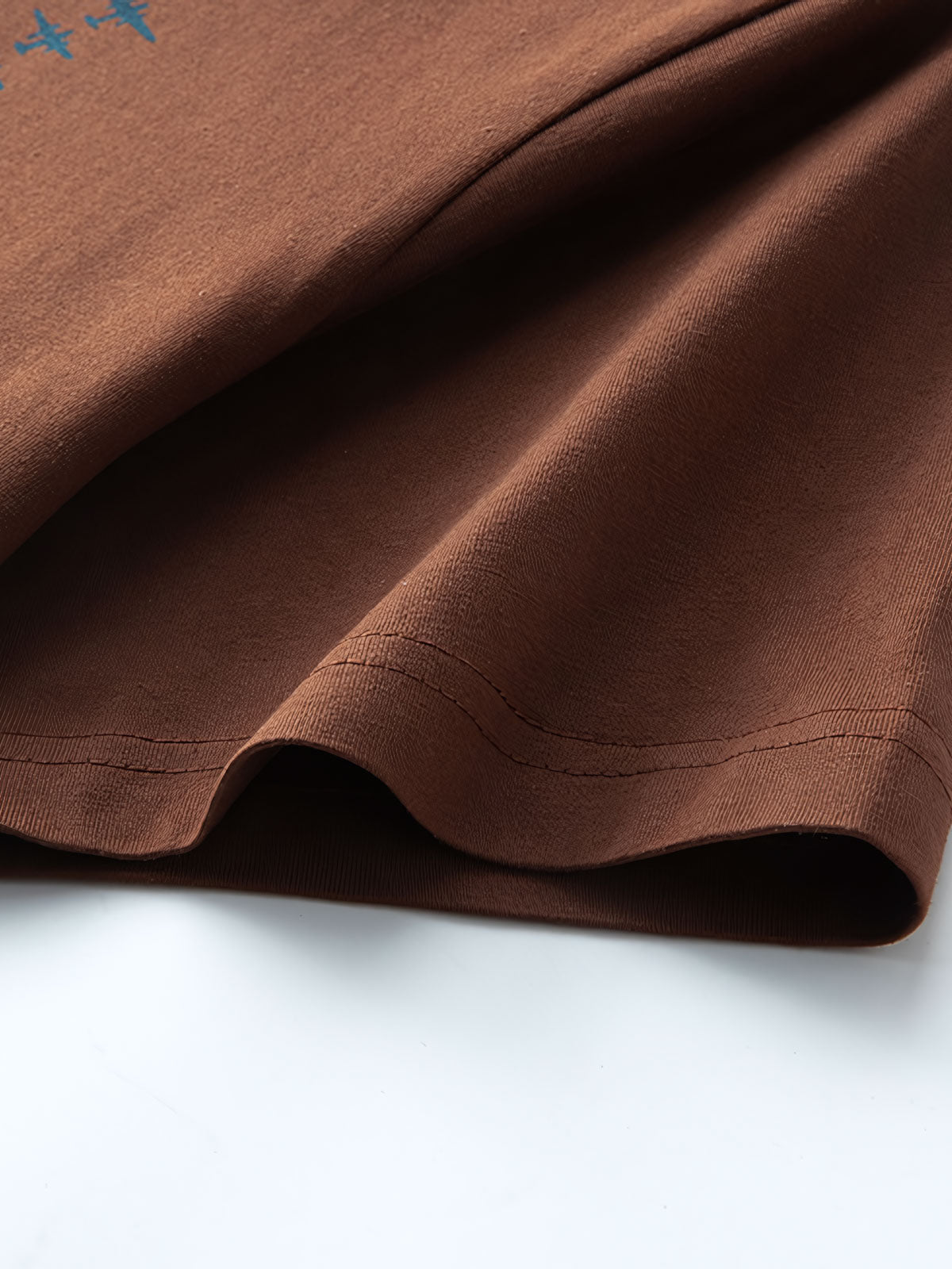 Tシャツのアメリカンミリタリースタイルの空軍エンブレムプリントの詳細画像