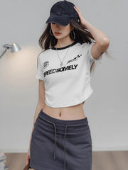 詳細画像: Tシャツのレーシングクラブロゴとウエストタックディテール