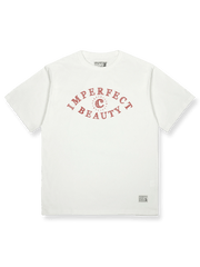 ディスカバリーの目」テーマの純綿Tシャツ全景を展示、そのクラシックな魅力とディテールが強調されています。