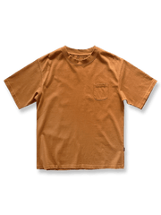 製品画像: 320gのヘビーウェイトコットンウォッシュポケット付きショートスリーブTシャツの全体像