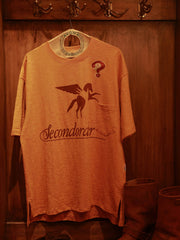 Tシャツの胸ポケットとインディアンチーフプリントのディテール