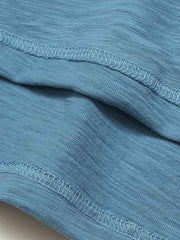 Tシャツの胸ポケットとインディアンチーフプリントのディテール