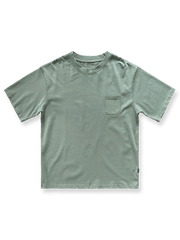 製品画像: 320gのヘビーウェイトコットンウォッシュポケット付きショートスリーブTシャツの全体像