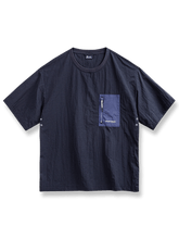 製品画像: アウトドア薄手ポケット切り替え半袖Tシャツ正面図