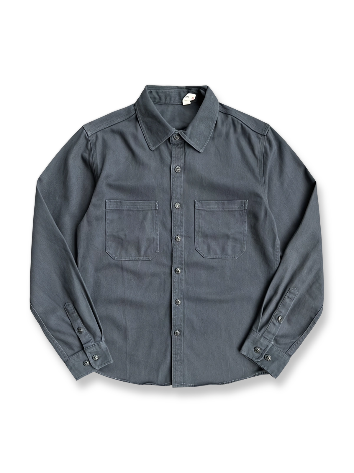 クラシックなワークスタイルが映えるツイル長袖ワークシャツ