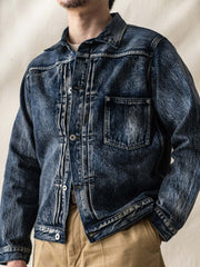 506XX Type1 ヘビーユーズドヴィンテージデニムジャケット、クラシックな五つボタンとウォッシュ加工のヴィンテージ風を展示