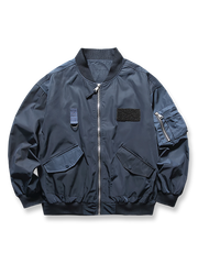 新色カラーと改良シルエットが特徴のMA-1フライトジャケット