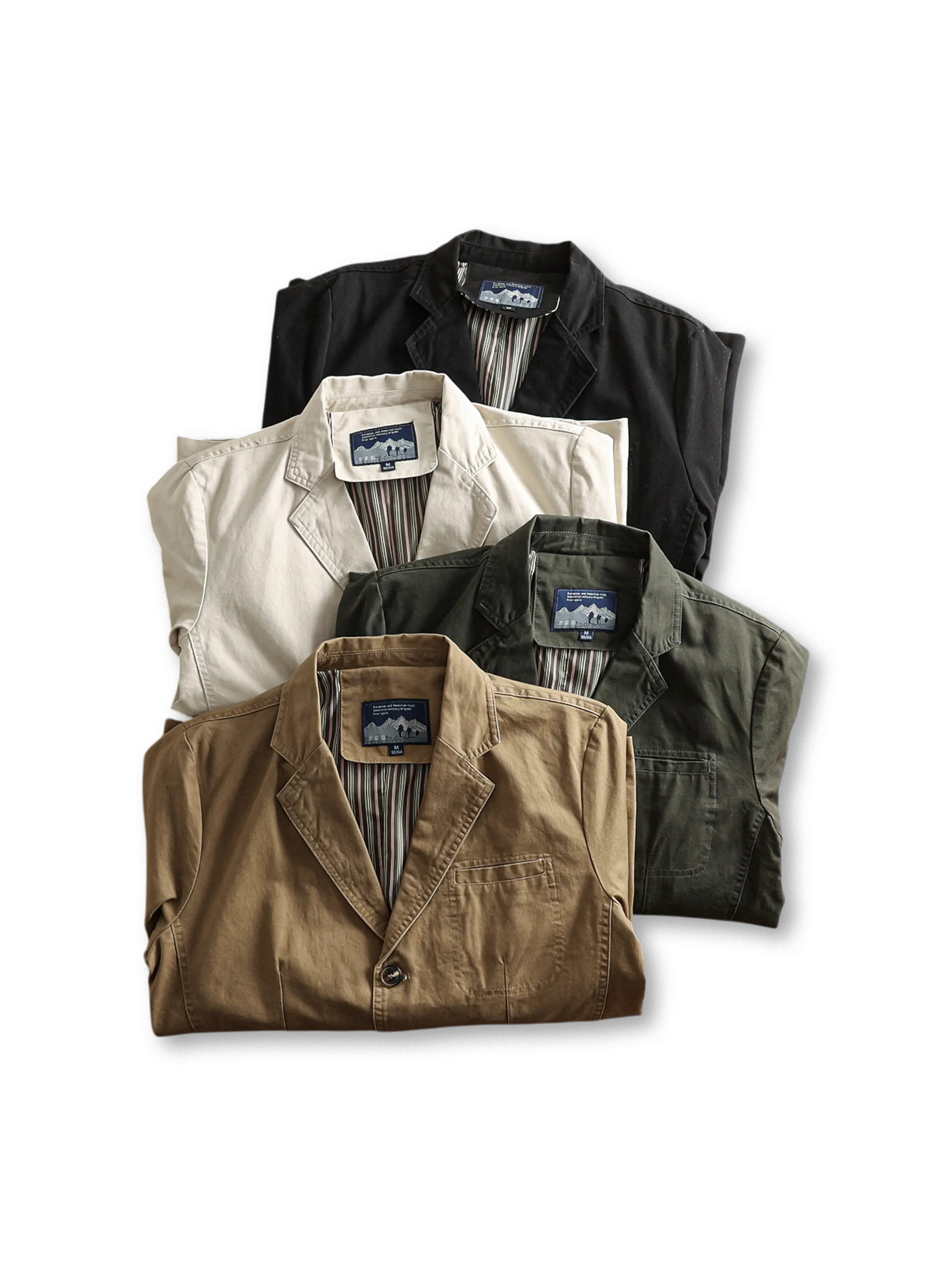 水洗い仕上げの柔らかいコットン生地と大口ポケットが特徴のヴィンテージコットンブレザー。多用途に活躍。